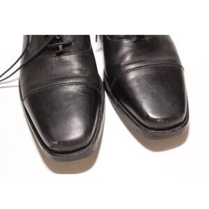 Cole Haan Black leather cap toe dress shoes 10
